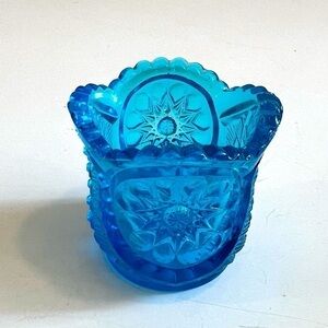 Vtg Pretty Blue Pressed Glass Toothpick Match Holder Sun Flower Sunflower Design